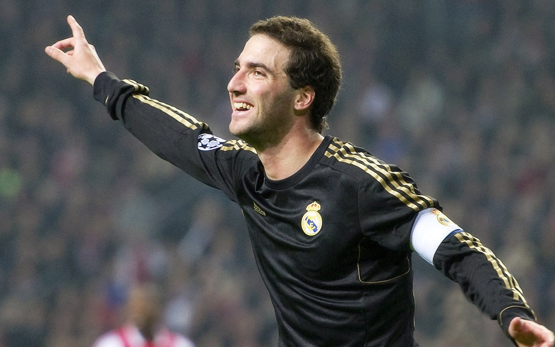 英超最后冲刺：精彩佳战不断袭来！，英超最后一轮看点